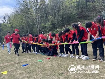 研学助双减，实践促成长——记金歹完小研学活动