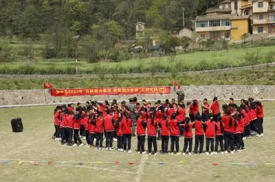 研学助双减，实践促成长——记金歹完小研学活动