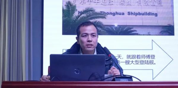 情系母校 薪火相传” ——涉县职教中心召开优秀毕业生刘鹏鹏 回访母校励志报告会
