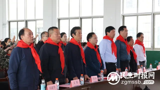 红色家风永传承 ——彭德怀红军小学励志红色教育暨《伟人之根》进校园活动
