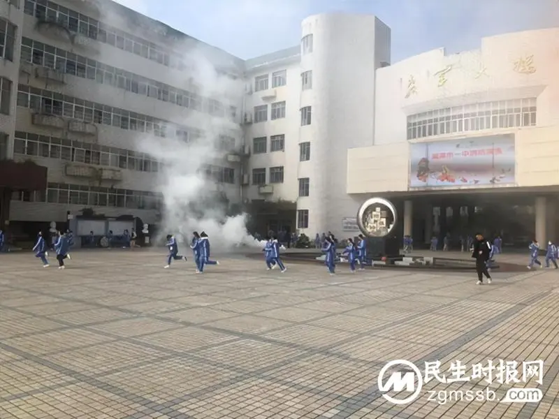 以“演”筑防,安全相伴|湘潭市第一中学举行消防安全疏散演练活动 以“演”筑防,安全相伴|湘潭市第一中学举行消防安全疏散演练活动