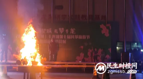 传承湖湘文化 弘扬雷锋精神 ——记湘潭市第二中学高二年级研学活动