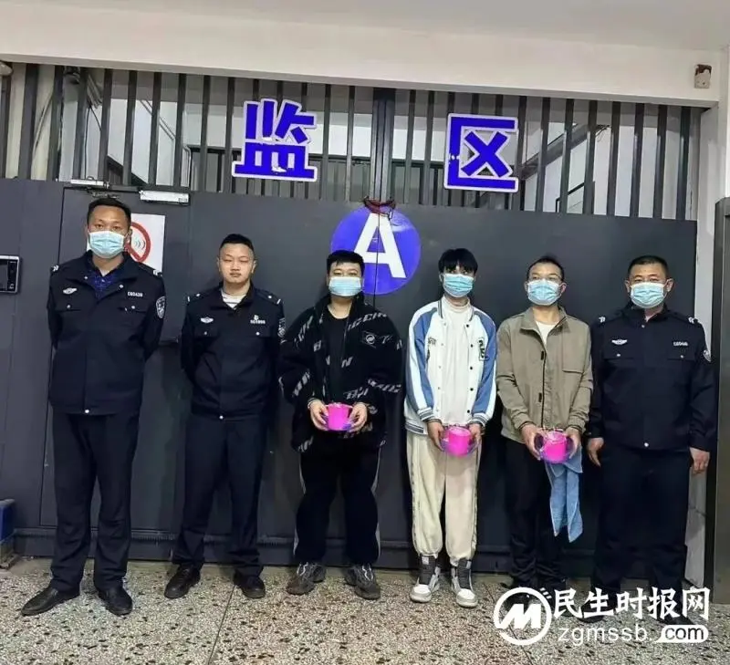 深化文明城市建设| 擦亮城市文明底色 贡献莲乡公安力量