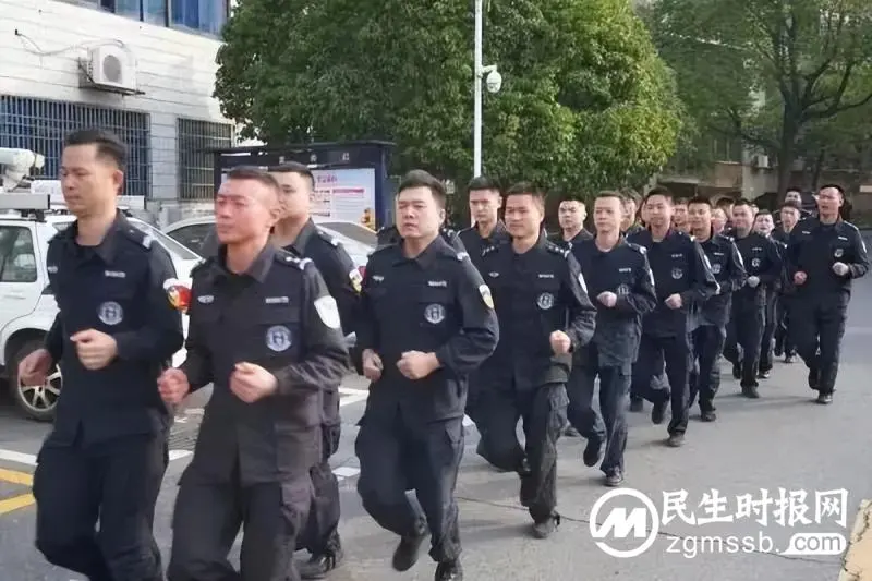 深化文明城市建设| 擦亮城市文明底色 贡献莲乡公安力量