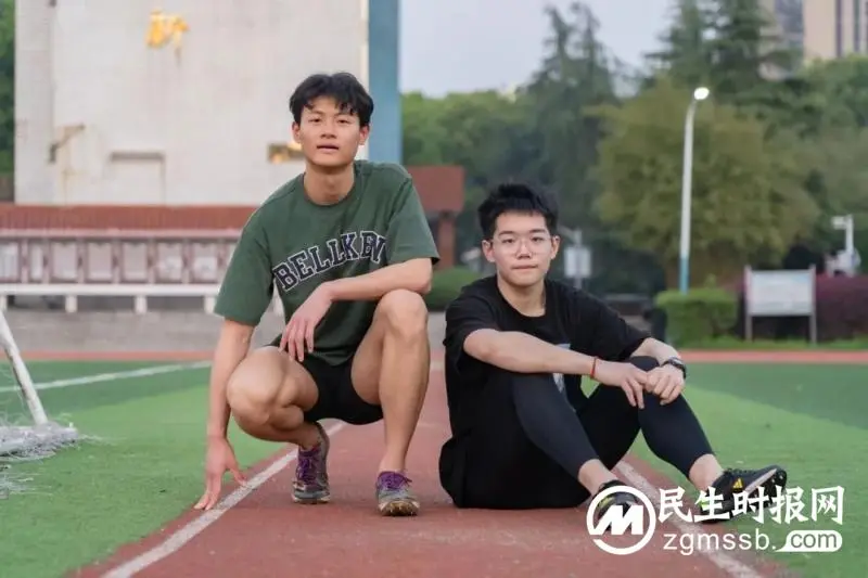 雷锋月活动回顾|高举旗帜跟党走,紧跟核心谱新篇 雷锋月活动回顾|高举旗帜跟党走,紧跟核心谱新篇