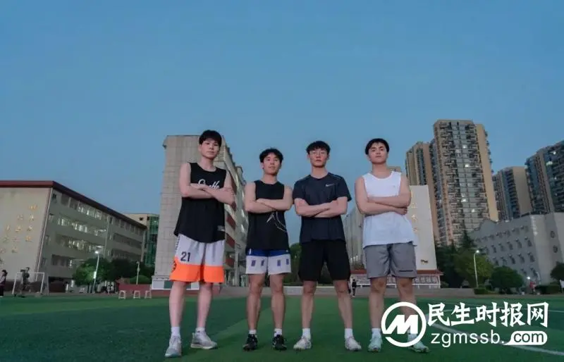 雷锋月活动回顾|高举旗帜跟党走,紧跟核心谱新篇 雷锋月活动回顾|高举旗帜跟党走,紧跟核心谱新篇