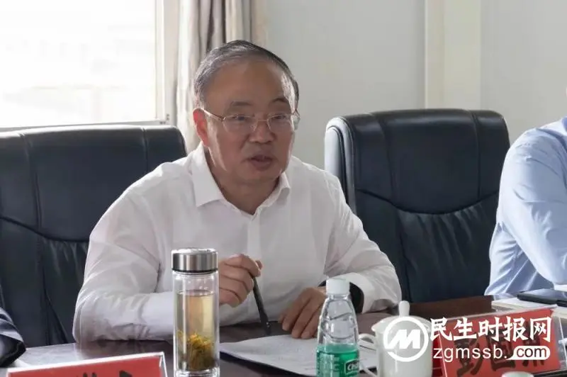 聆听问题的“声音”——省人大常委会副主任彭国甫一行来湘潭市中医医院调研 聆听问题的“声音”——省人大常委会副主任彭国甫一行来湘潭市中医医院调研