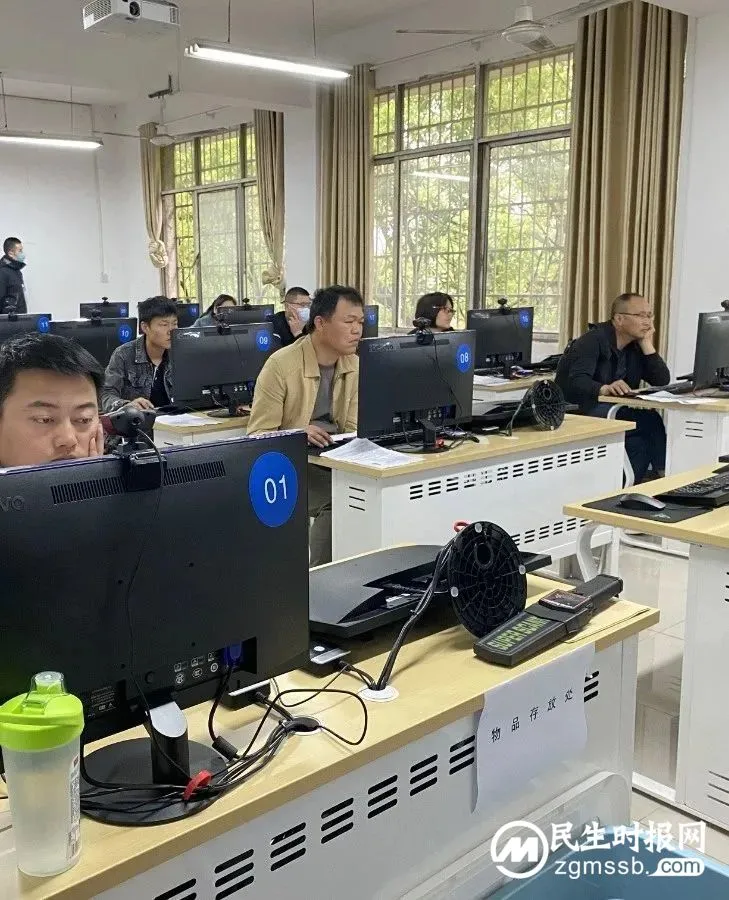 湘潭土建工程初中级职称考试以机考形式开考 我市1575名考生参加 湘潭土建工程初中级职称考试以机考形式开考 我市1575名考生参加
