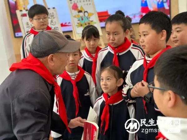 崇尚英雄|“追寻‘光荣牌’背后的故事”——经开区实验学校小学部清明节主题活动