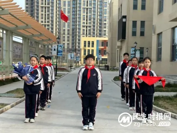 崇尚英雄|“追寻‘光荣牌’背后的故事”——经开区实验学校小学部清明节主题活动
