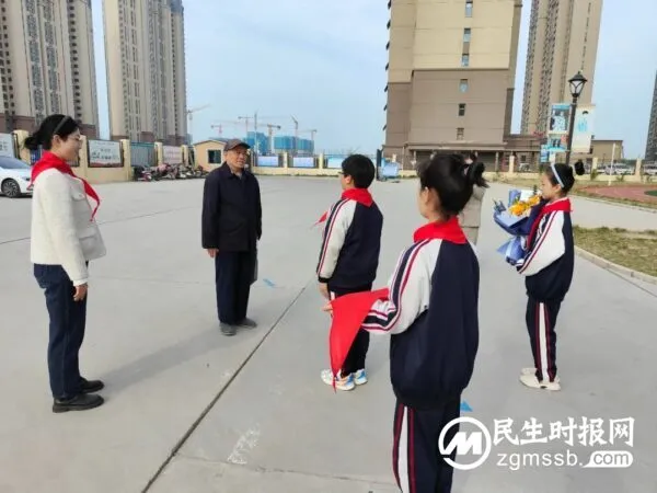 崇尚英雄|“追寻‘光荣牌’背后的故事”——经开区实验学校小学部清明节主题活动