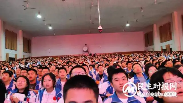 湘潭 淮安联手开展《伟人之根》励志教育进校园活动