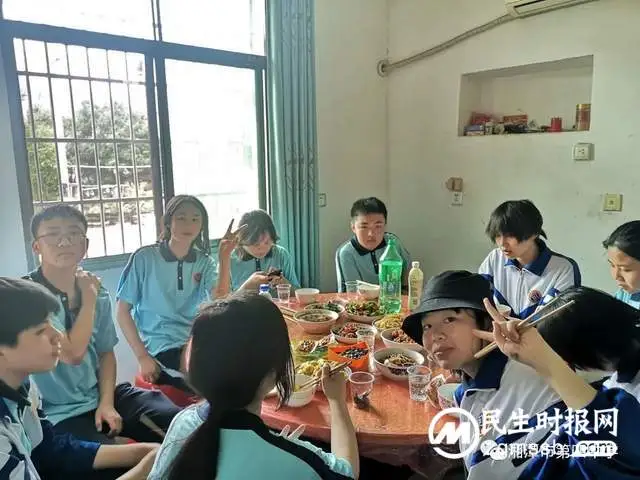 奔赴青春 向阳生长——湘潭市四中八年级研学活动