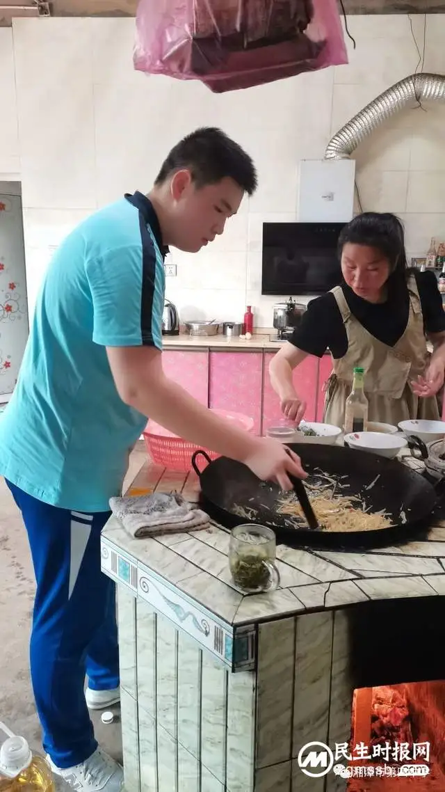 奔赴青春 向阳生长——湘潭市四中八年级研学活动