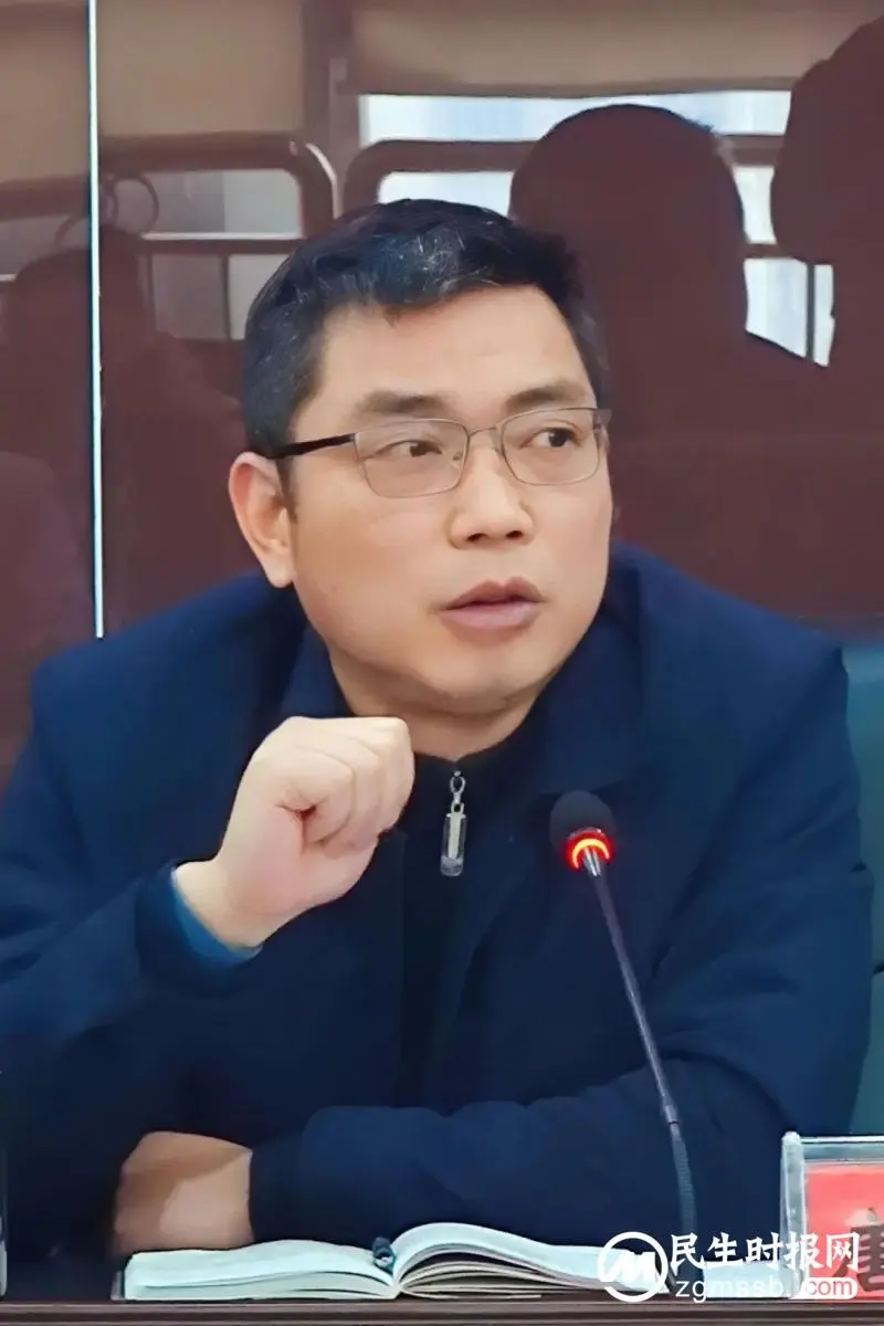 依托数据画蓝图,群策群力谱新篇 |湘潭市第一中学召开全体教职工大会 依托数据画蓝图,群策群力谱新篇 |湘潭市第一中学召开全体教职工大会