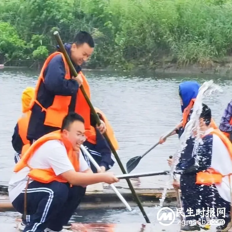 趁春光踏歌行 凭年少展翅飞 ——记湘潭凤凰中学高一年级“红色农耕”研学旅行活动 趁春光踏歌行 凭年少展翅飞 ——记湘潭凤凰中学高一年级“红色农耕”研学旅行活动