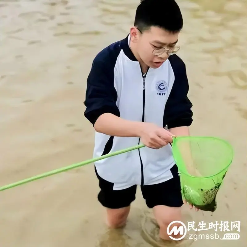趁春光踏歌行 凭年少展翅飞 ——记湘潭凤凰中学高一年级“红色农耕”研学旅行活动 趁春光踏歌行 凭年少展翅飞 ——记湘潭凤凰中学高一年级“红色农耕”研学旅行活动