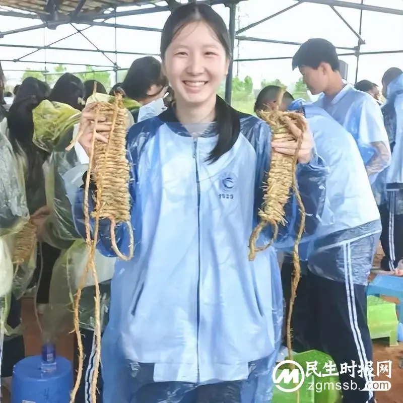 趁春光踏歌行 凭年少展翅飞 ——记湘潭凤凰中学高一年级“红色农耕”研学旅行活动 趁春光踏歌行 凭年少展翅飞 ——记湘潭凤凰中学高一年级“红色农耕”研学旅行活动