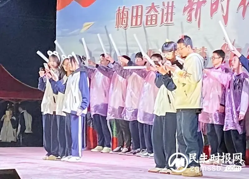 趁春光踏歌行 凭年少展翅飞 ——记湘潭凤凰中学高一年级“红色农耕”研学旅行活动 趁春光踏歌行 凭年少展翅飞 ——记湘潭凤凰中学高一年级“红色农耕”研学旅行活动