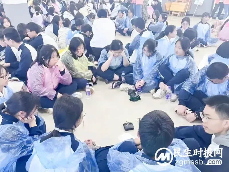 趁春光踏歌行 凭年少展翅飞 ——记湘潭凤凰中学高一年级“红色农耕”研学旅行活动 趁春光踏歌行 凭年少展翅飞 ——记湘潭凤凰中学高一年级“红色农耕”研学旅行活动