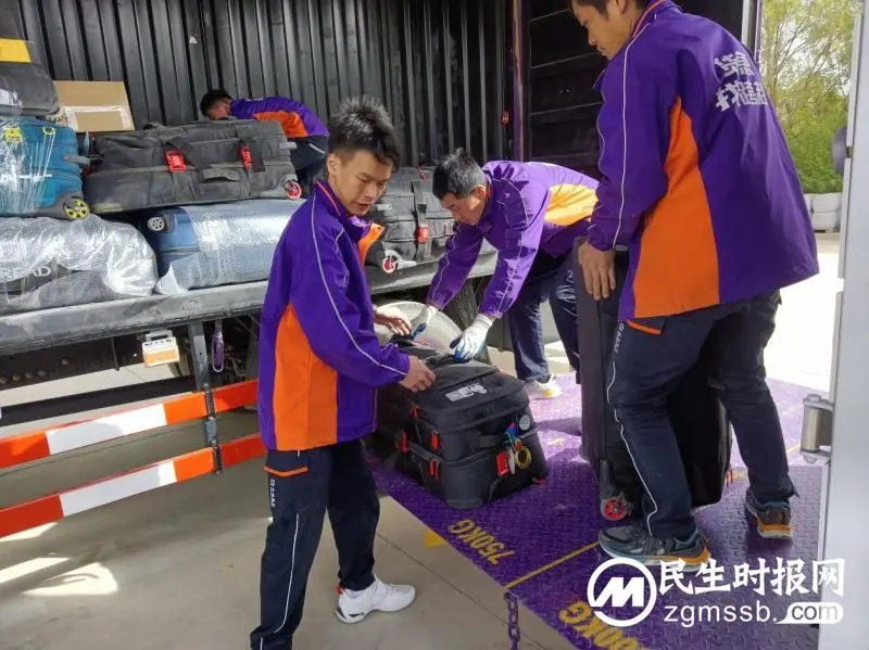 跨越速运为戈17保驾护航,助力戈友轻装上阵 跨越速运为戈17保驾护航,助力戈友轻装上阵