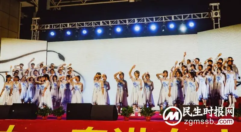 献礼二十大，奋进向未来 ——湘潭凤凰中学2022年体育节文艺汇演暨第22届田径运动会开幕式