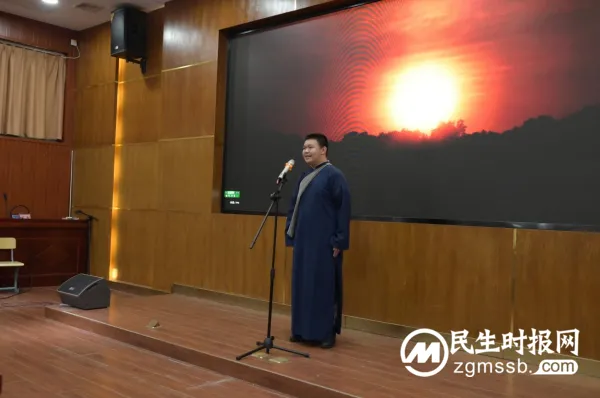 为阅读献礼,让阅读发声 ——湘潭市十六中举行“致敬青春 筑梦未来”朗诵比赛 为阅读献礼,让阅读发声 ——湘潭市十六中举行“致敬青春 筑梦未来”朗诵比赛