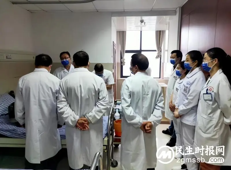 【耄耋老媪“怀孕”,普外医生“接生” 】——湘潭县中医医院普外科团队为高龄巨大腹部肿块患者保驾护航 【耄耋老媪“怀孕”,普外医生“接生” 】——湘潭县中医医院普外科团队为高龄巨大腹部肿块患者保驾护航