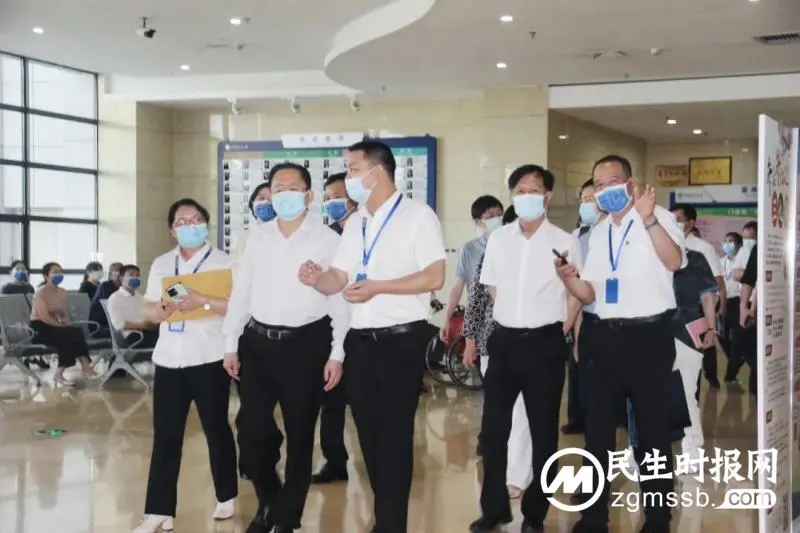 国家卫健委体制改革司司长许树强一行莅临湘潭县人民医院调研指导