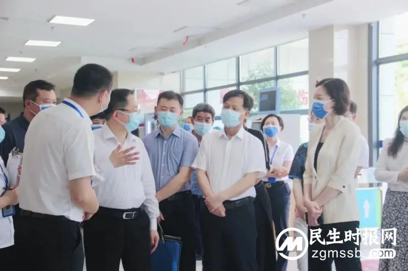 国家卫健委体制改革司司长许树强一行莅临湘潭县人民医院调研指导