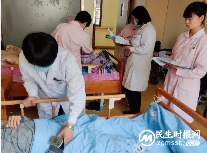 关爱夕阳红 温暖老人心——湘潭爱尔仁和医院走进养老院开展义诊宣传活动