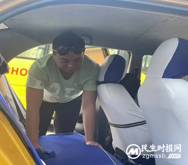 孩子高烧昏厥急哭孩子妈 湘潭的哥一路“狂飙”紧急送医