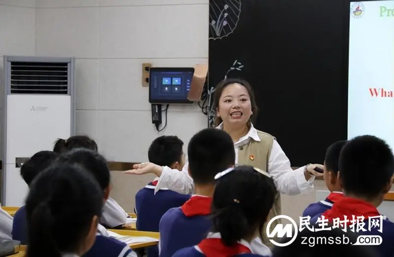 “单元整体视角下的初中英语阅读教学” 主题教研活动在湘潭子敬初级中学举行 “单元整体视角下的初中英语阅读教学” 主题教研活动在湘潭子敬初级中学举行