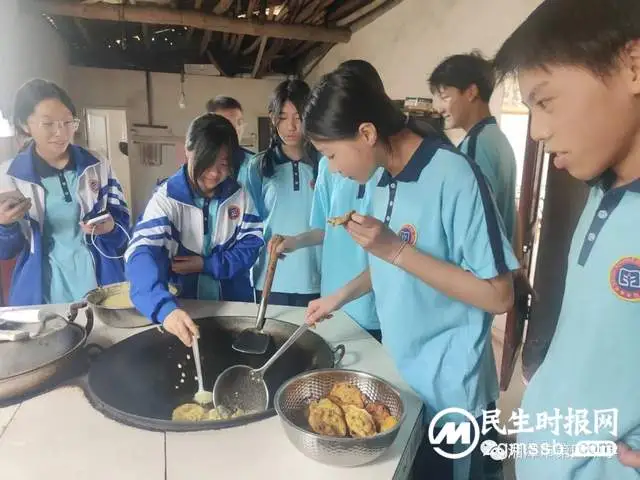 奔赴青春 向阳生长——湘潭市四中八年级研学活动