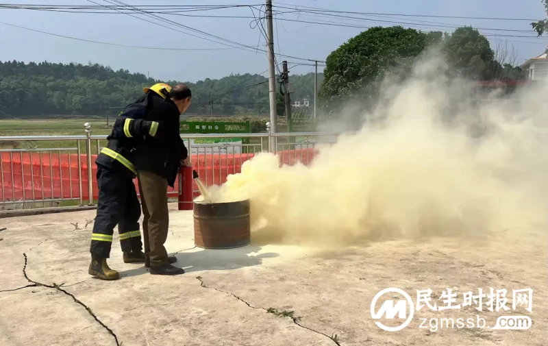 2023年全国防灾减灾日 “走进航天员家乡—飞栏村”防灾减灾专场宣传教育活动在湘潭县举行