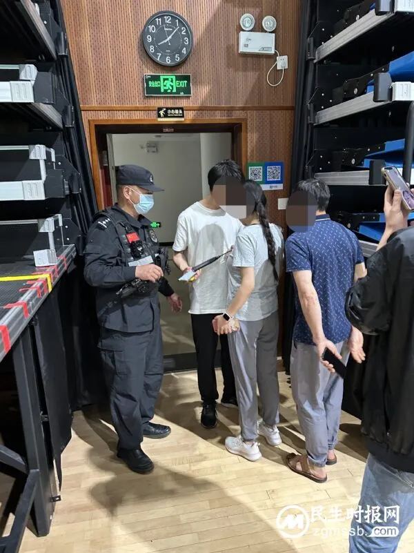 千元球拍不慎遗  特警寻回获感谢信感谢