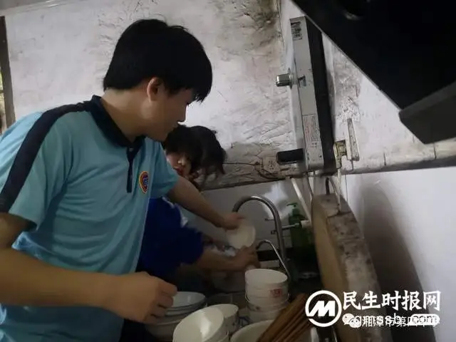 奔赴青春 向阳生长——湘潭市四中八年级研学活动