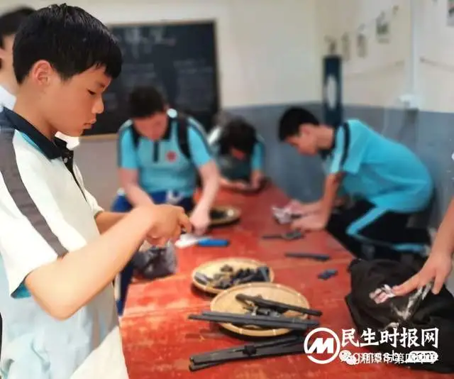 奔赴青春 向阳生长——湘潭市四中八年级研学活动