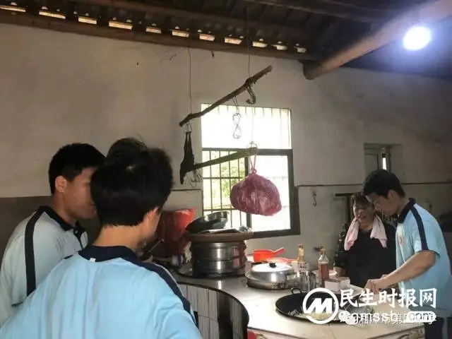 奔赴青春 向阳生长——湘潭市四中八年级研学活动