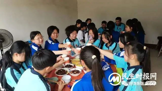 奔赴青春 向阳生长——湘潭市四中八年级研学活动