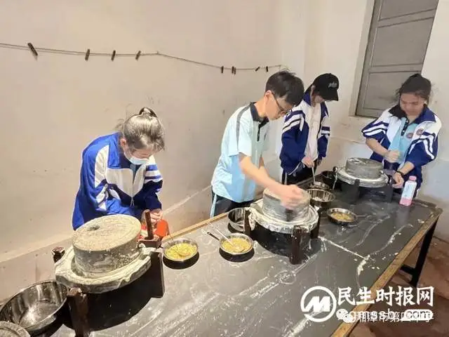 奔赴青春 向阳生长——湘潭市四中八年级研学活动