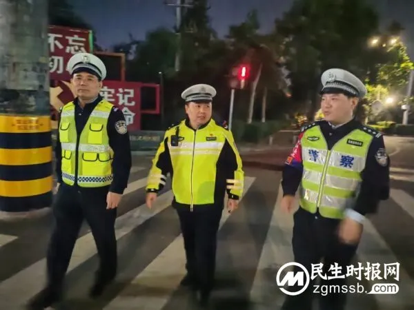 吕克军同志带队参加全市道路交通集中夜查整治行动
