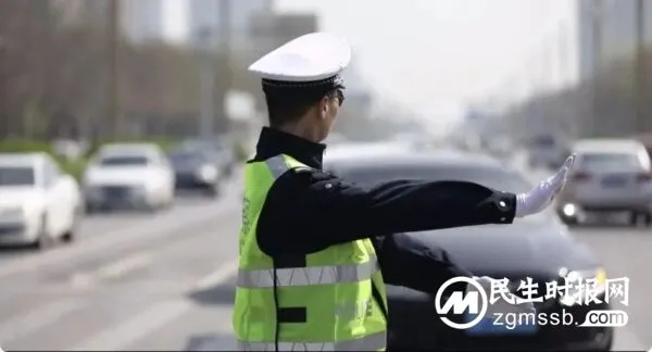 吕克军同志带队参加全市道路交通集中夜查整治行动
