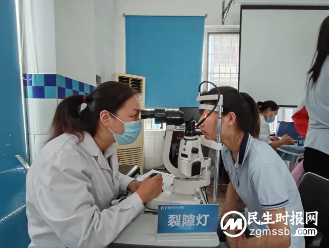 雨湖区妇幼保健院携手湘潭爱尔仁和医院走进江麓德才幼儿园开展眼健康科普宣传活动 雨湖区妇幼保健院携手湘潭爱尔仁和医院走进江麓德才幼儿园开展眼健康科普宣传活动