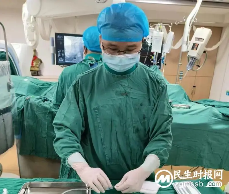 新突破!湘潭市首例经桡动脉入路行脑血管病介入治疗成功开展! 新突破!湘潭市首例经桡动脉入路行脑血管病介入治疗成功开展!