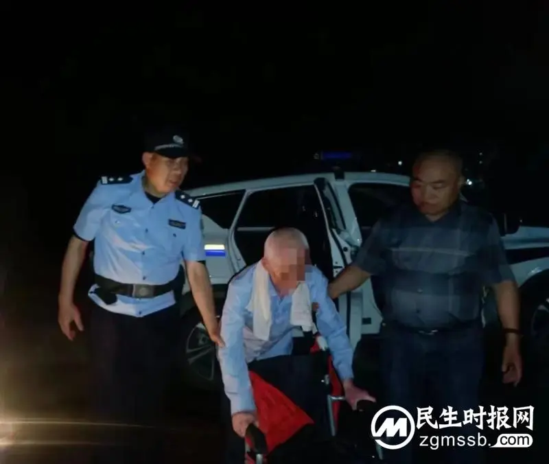 身边暖警|暖心护归途 茶恩寺派出所深夜护送残疾老人回家 身边暖警|暖心护归途 茶恩寺派出所深夜护送残疾老人回家
