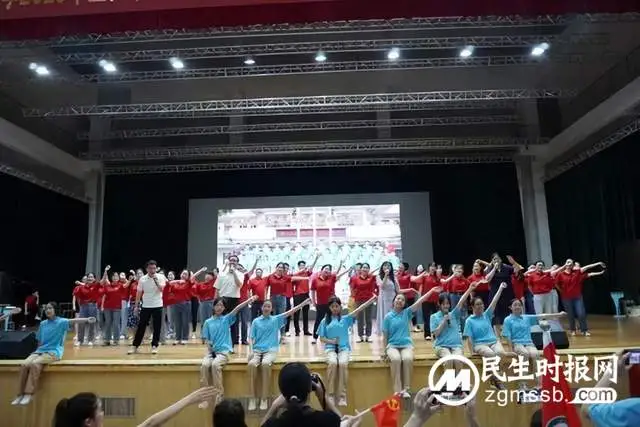 湘潭市益智中学隆重举行2023届学生毕业典礼