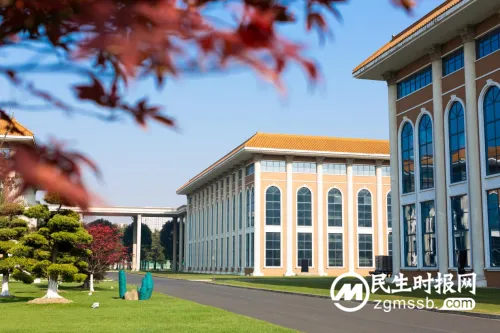 扬子江药业集团:青山绿水里的现代化产业发展经