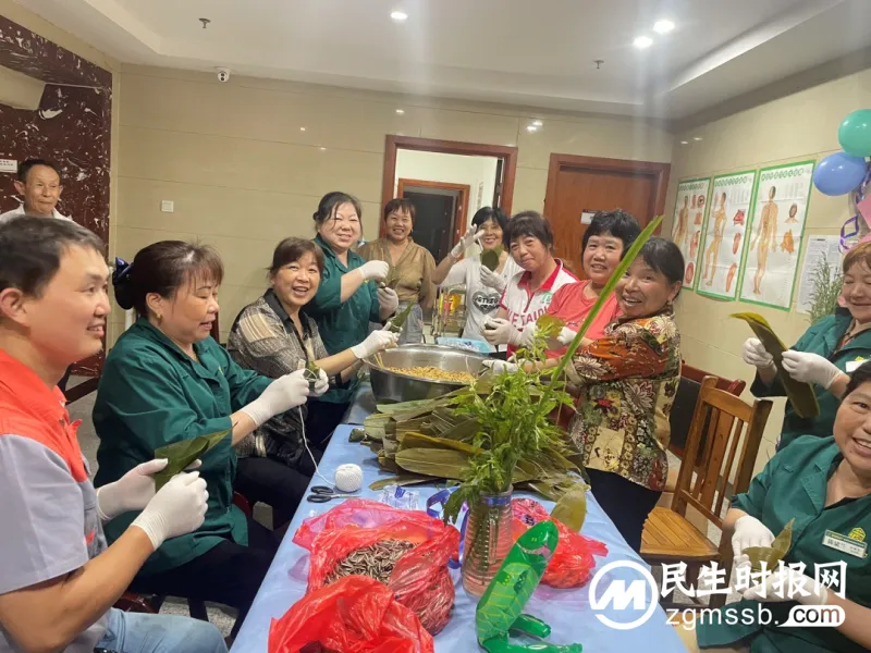 【欢度端午,粽享快乐】他们在湘潭县中医医院的病房里欢度一个有中医药文化氛围的端午 【欢度端午,粽享快乐】他们在湘潭县中医医院的病房里欢度一个有中医药文化氛围的端午