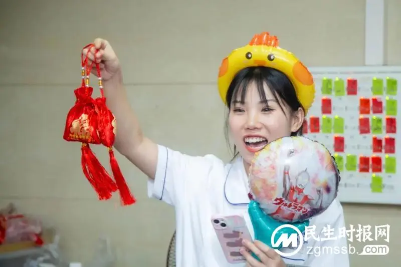 【欢度端午,粽享快乐】他们在湘潭县中医医院的病房里欢度一个有中医药文化氛围的端午 【欢度端午,粽享快乐】他们在湘潭县中医医院的病房里欢度一个有中医药文化氛围的端午